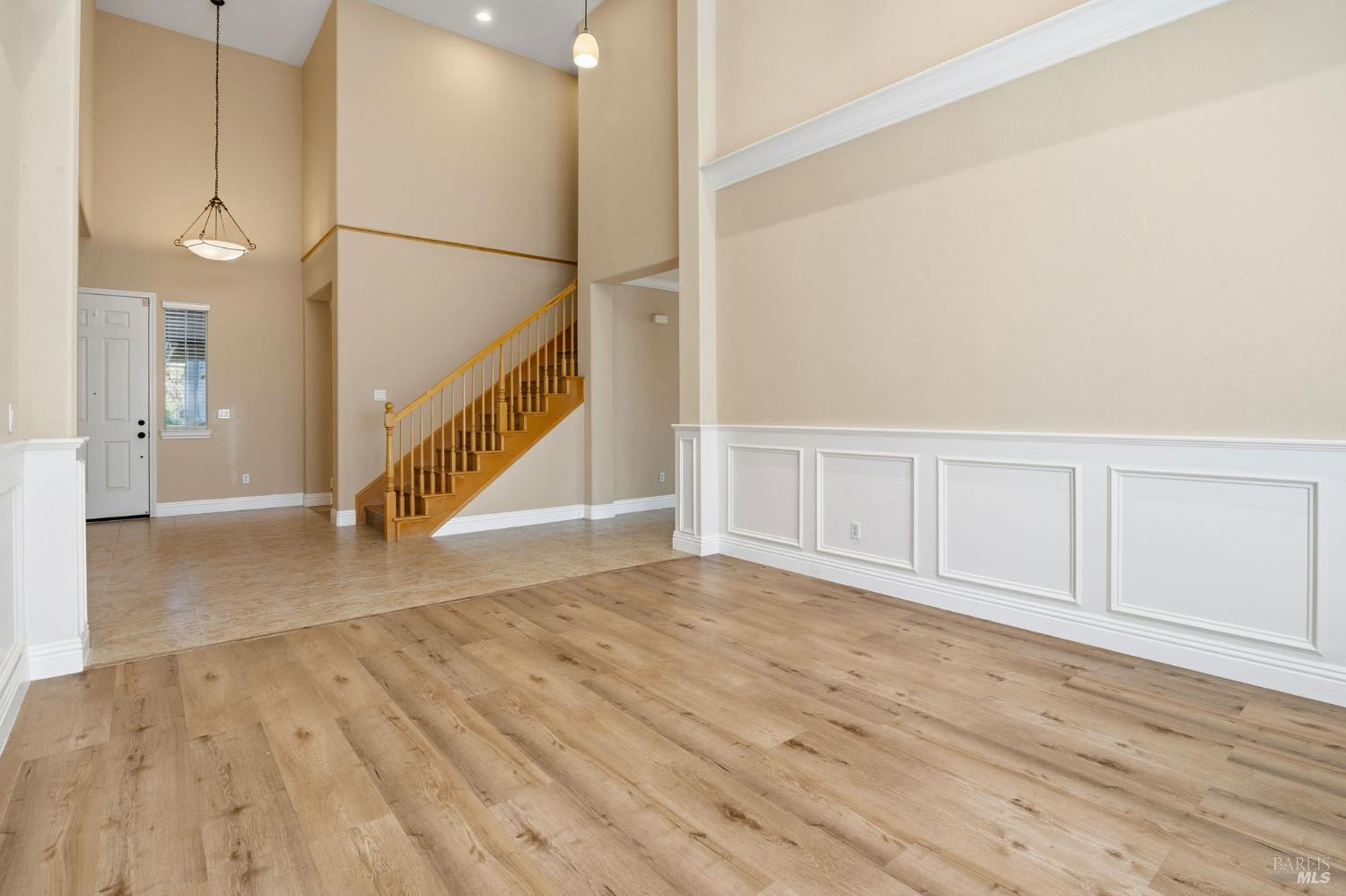 Detail Gallery Image 7 of 44 For 425 Dawson Creek Dr, Fairfield,  CA 94534 - 3 Beds | 2/1 Baths