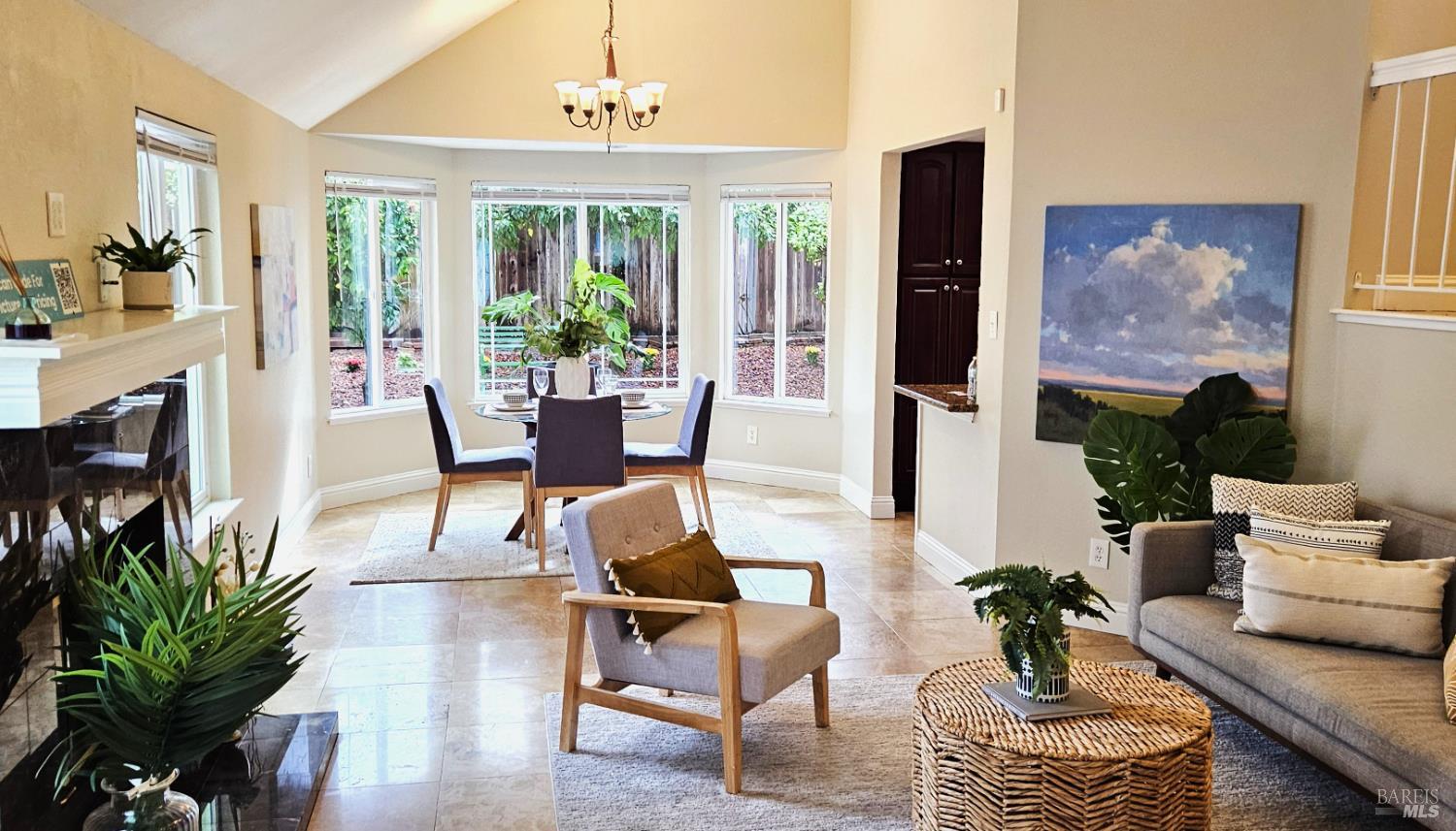 Detail Gallery Image 6 of 34 For 2591 Clipper Ln, Fairfield,  CA 94534 - 5 Beds | 3 Baths