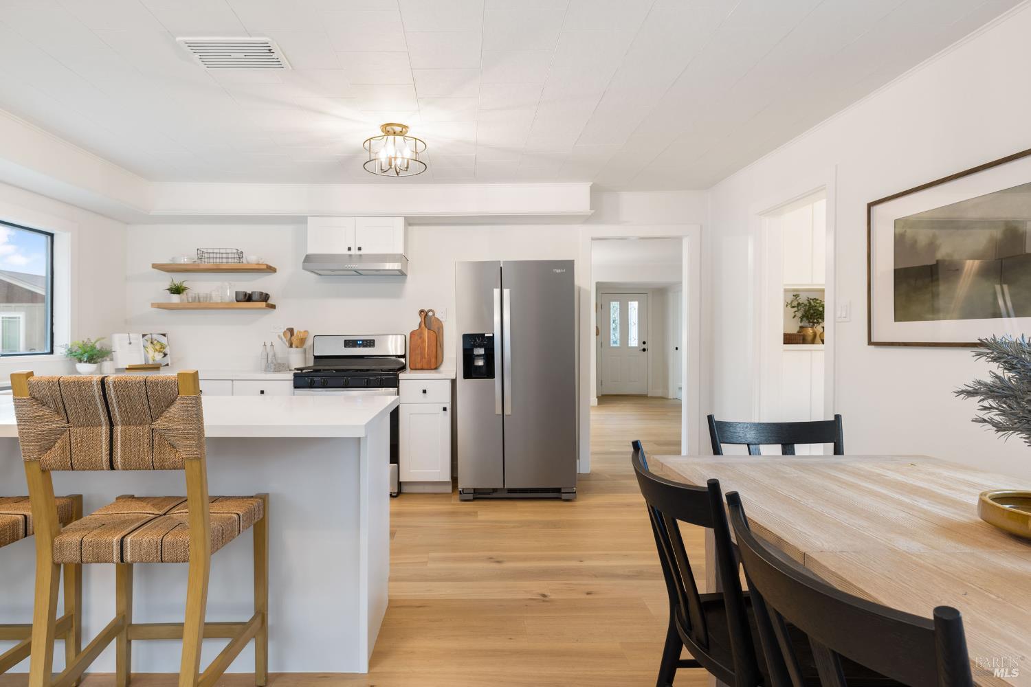 Detail Gallery Image 6 of 26 For 377 Maple Ave, Cotati,  CA 94931 - 4 Beds | 2/1 Baths