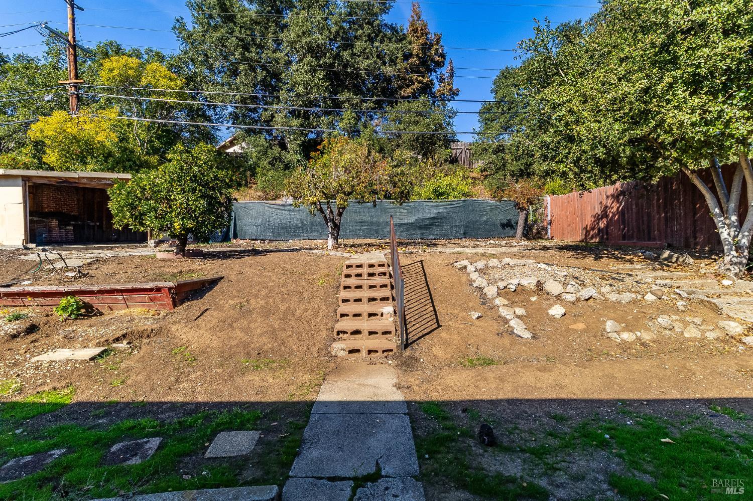 Detail Gallery Image 32 of 38 For 335 Hermosa Ave, Vallejo,  CA 94589 - 3 Beds | 1/1 Baths