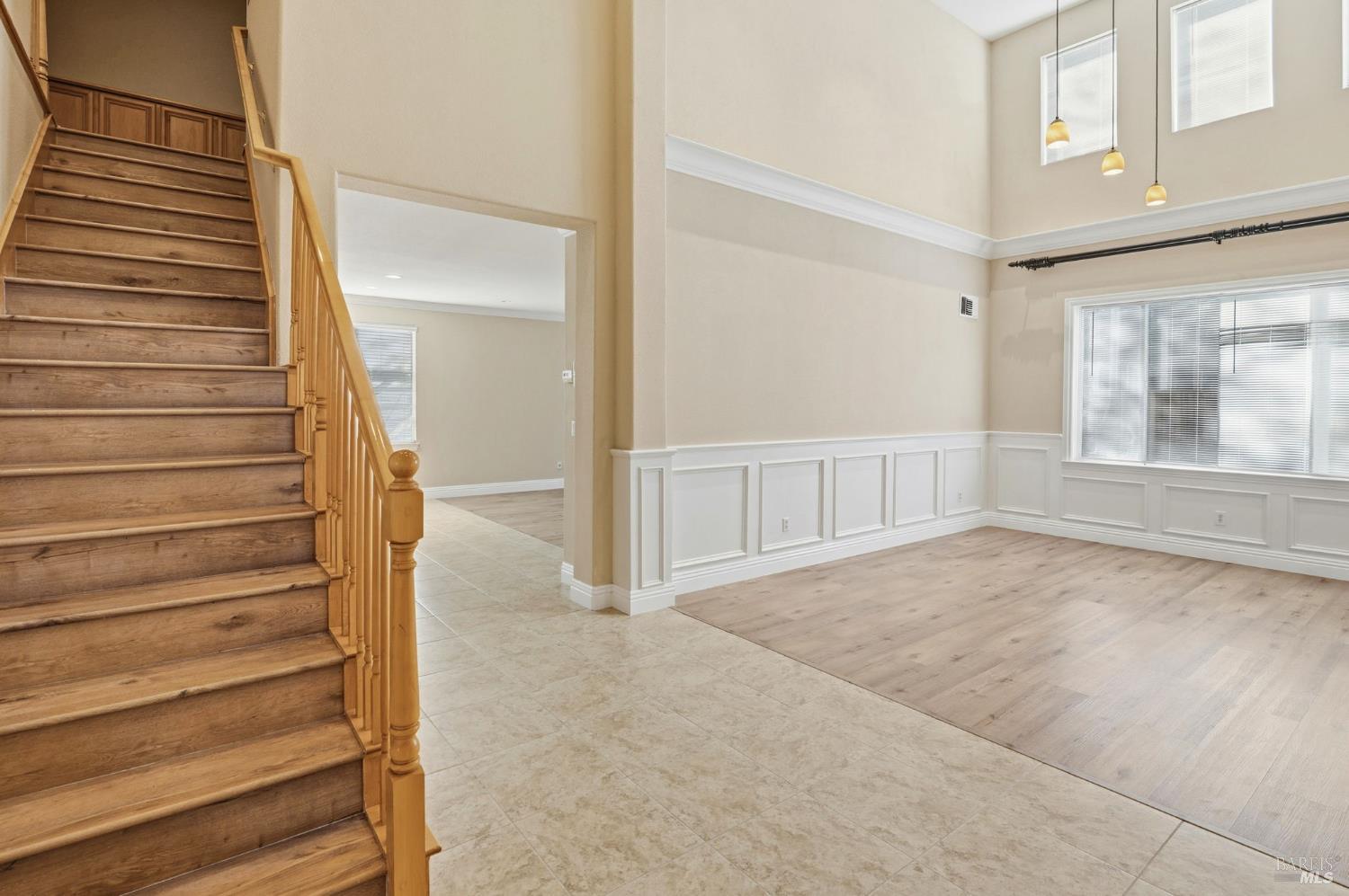 Detail Gallery Image 6 of 44 For 425 Dawson Creek Dr, Fairfield,  CA 94534 - 3 Beds | 2/1 Baths