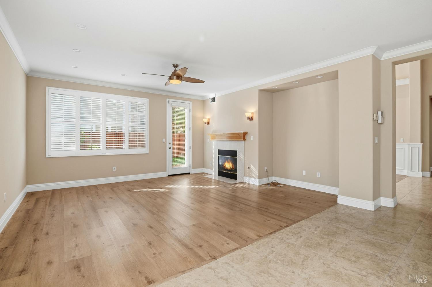 Detail Gallery Image 11 of 44 For 425 Dawson Creek Dr, Fairfield,  CA 94534 - 3 Beds | 2/1 Baths