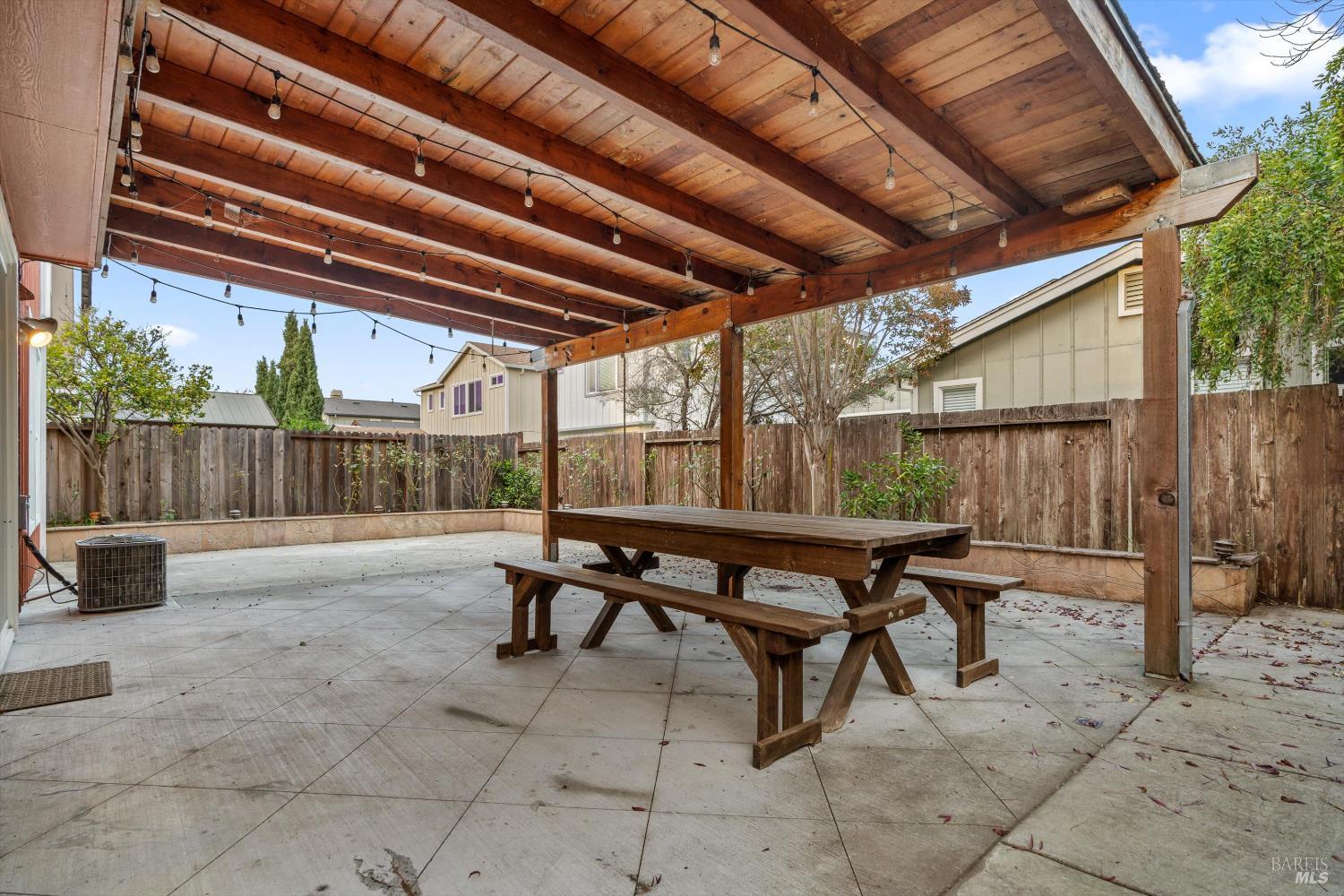 Detail Gallery Image 20 of 28 For 4348 Doolittle St, Santa Rosa,  CA 95407 - 4 Beds | 2/1 Baths