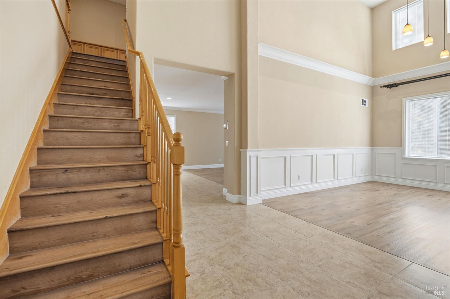 Detail Gallery Image 8 of 44 For 425 Dawson Creek Dr, Fairfield,  CA 94534 - 3 Beds | 2/1 Baths