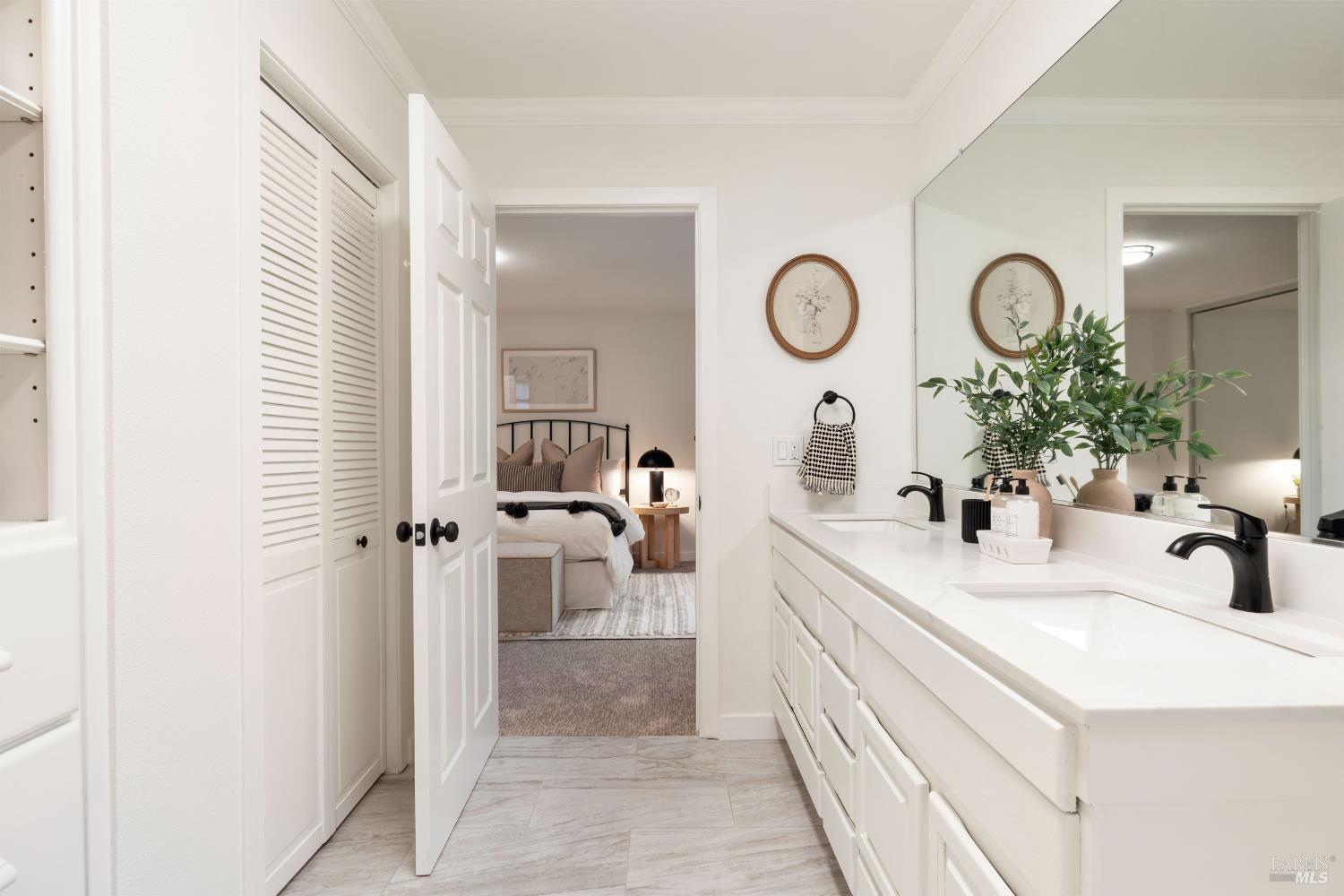 Detail Gallery Image 12 of 26 For 377 Maple Ave, Cotati,  CA 94931 - 4 Beds | 2/1 Baths