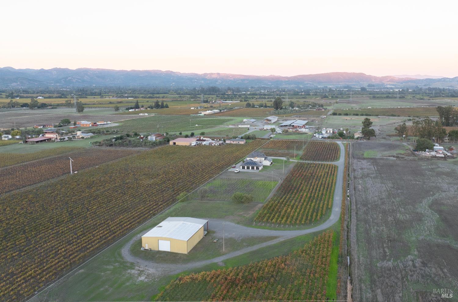 Detail Gallery Image 67 of 74 For 22033 Bonness Rd, Sonoma,  CA 95476 - 4 Beds | 4 Baths