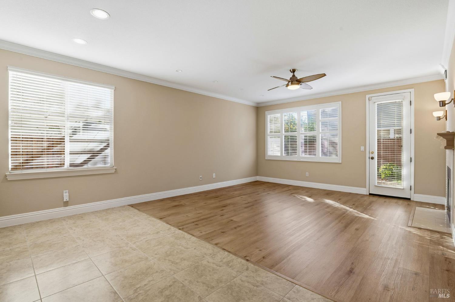 Detail Gallery Image 10 of 44 For 425 Dawson Creek Dr, Fairfield,  CA 94534 - 3 Beds | 2/1 Baths