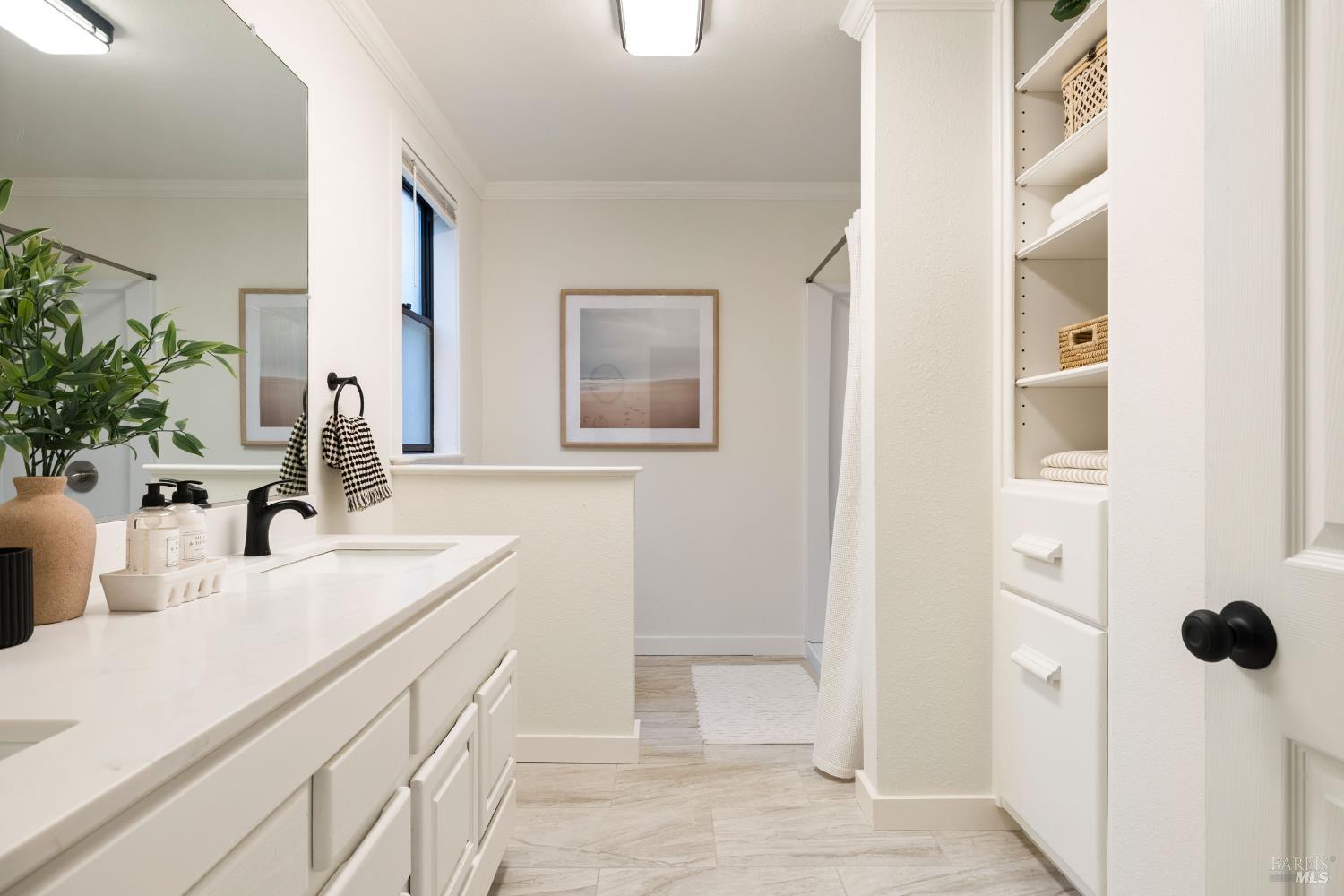 Detail Gallery Image 11 of 26 For 377 Maple Ave, Cotati,  CA 94931 - 4 Beds | 2/1 Baths