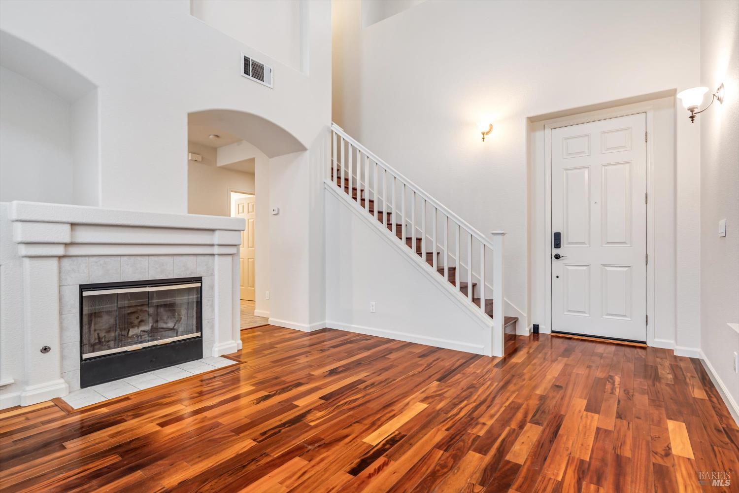 Detail Gallery Image 3 of 28 For 4348 Doolittle St, Santa Rosa,  CA 95407 - 4 Beds | 2/1 Baths