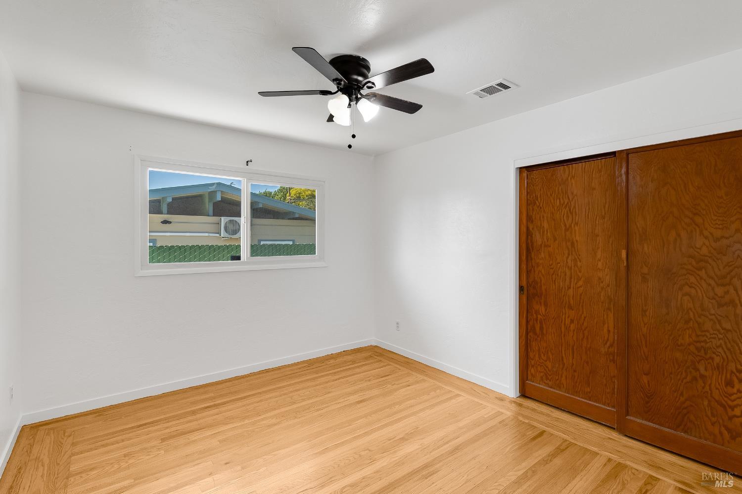 Detail Gallery Image 13 of 38 For 335 Hermosa Ave, Vallejo,  CA 94589 - 3 Beds | 1/1 Baths