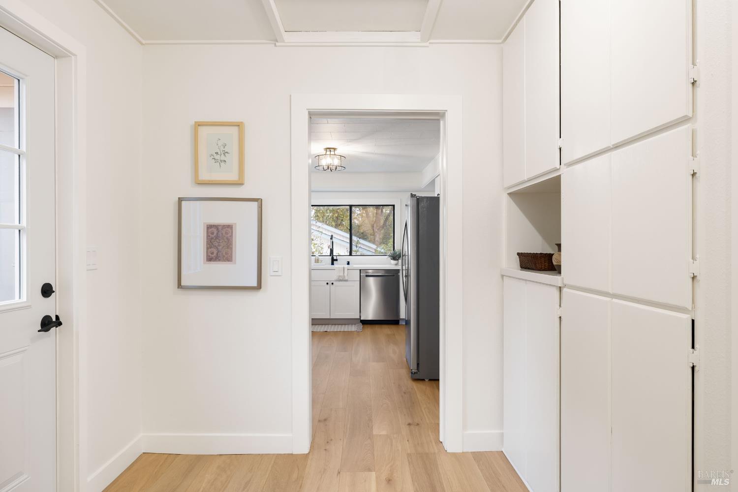 Detail Gallery Image 8 of 26 For 377 Maple Ave, Cotati,  CA 94931 - 4 Beds | 2/1 Baths