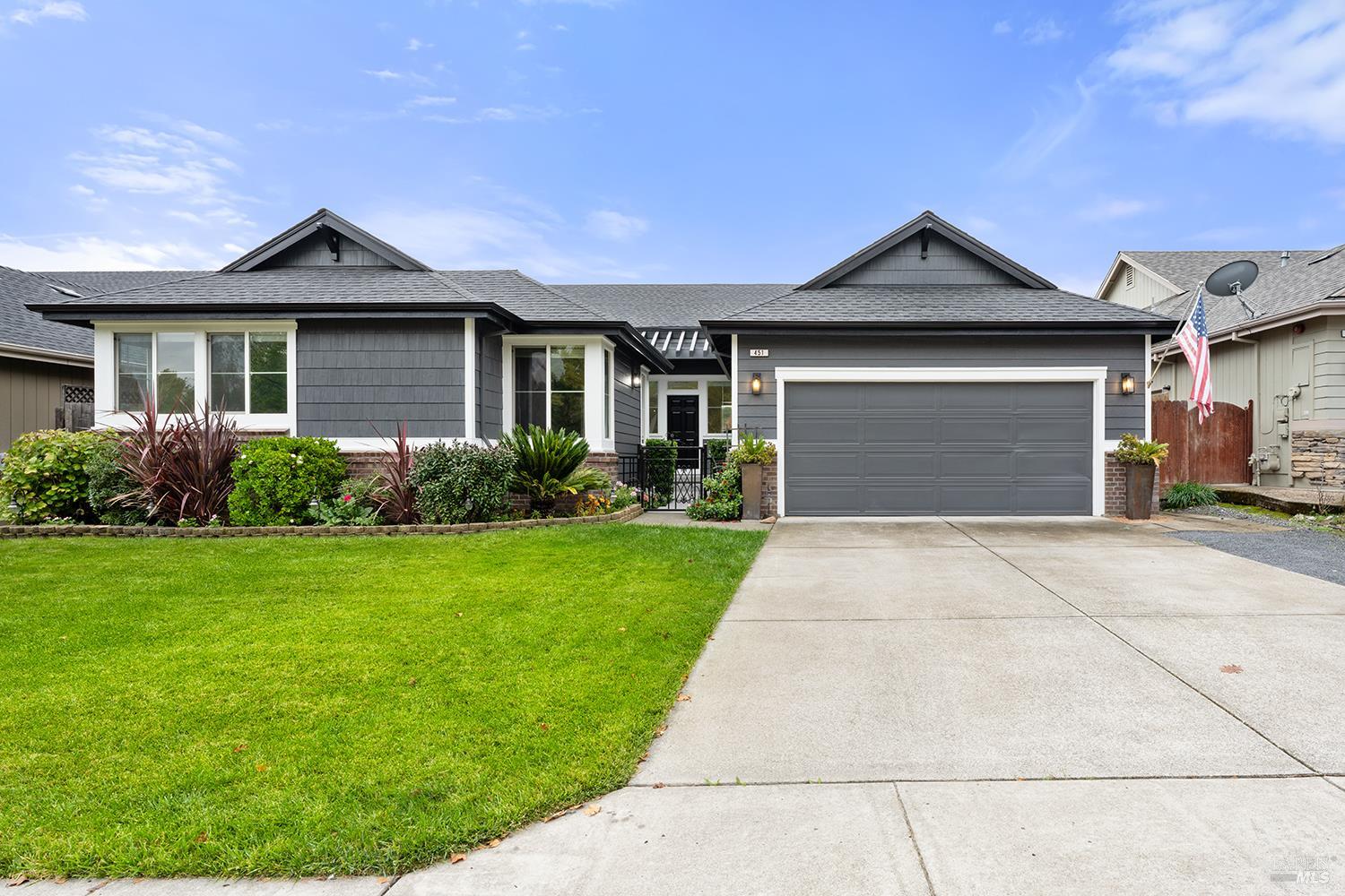 451 Healdsburg Avenue