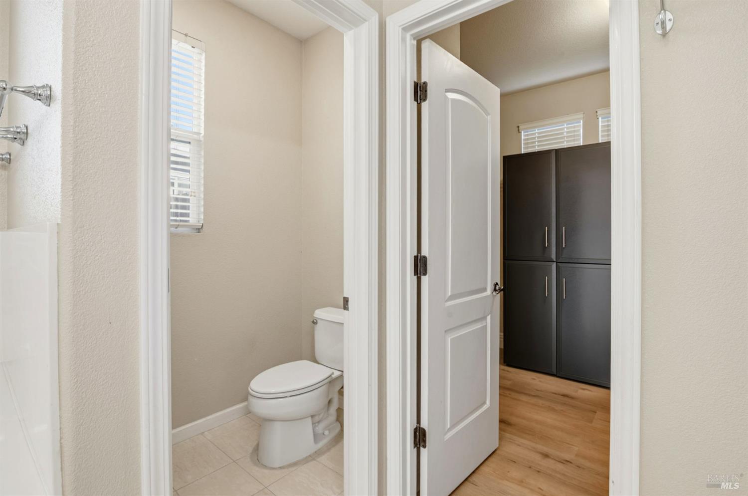 Detail Gallery Image 33 of 44 For 425 Dawson Creek Dr, Fairfield,  CA 94534 - 3 Beds | 2/1 Baths