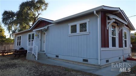 Detail Gallery Image 3 of 16 For 13331 1st St, Clearlake Oaks,  CA 95423 - 3 Beds | 2 Baths