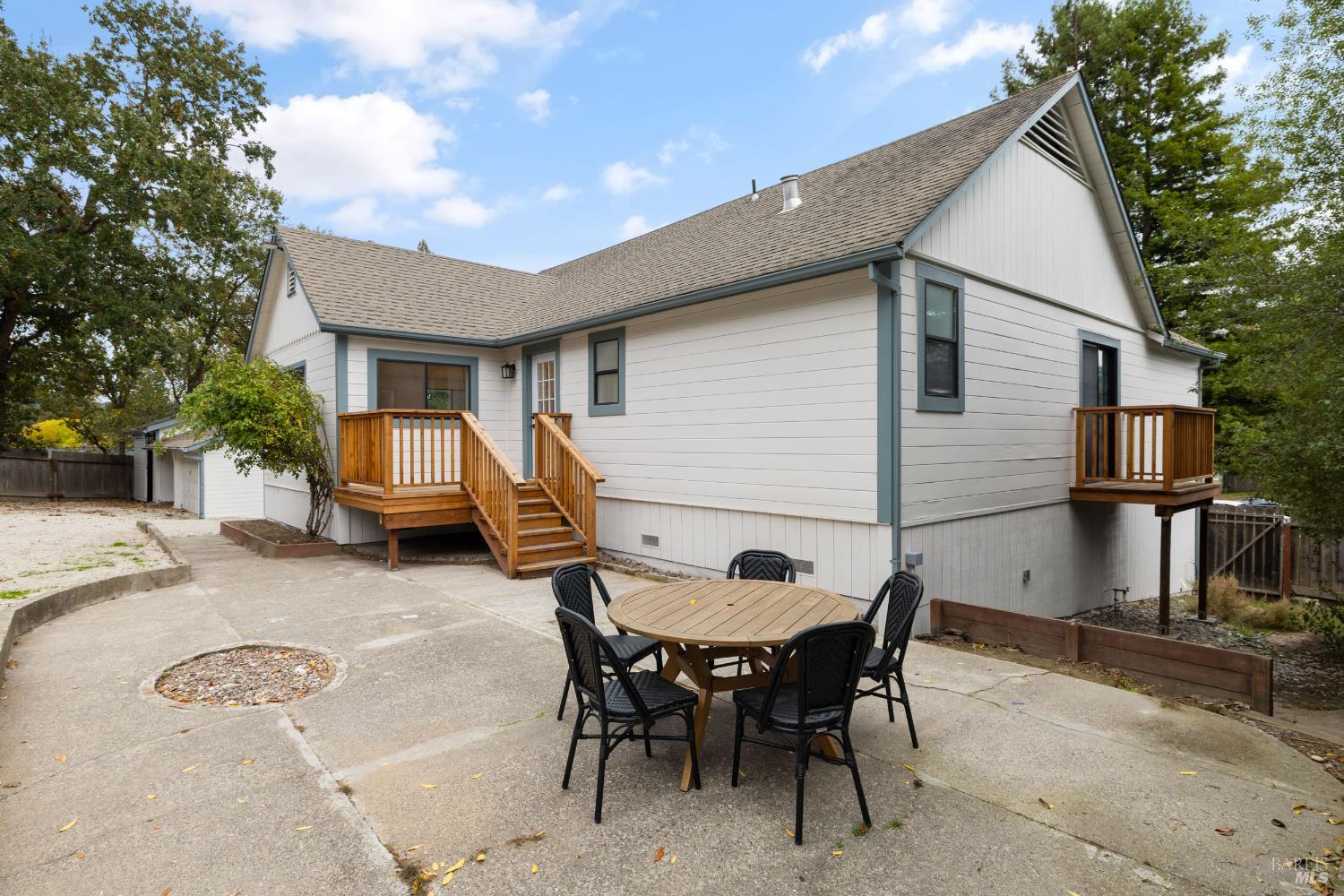 Detail Gallery Image 18 of 26 For 377 Maple Ave, Cotati,  CA 94931 - 4 Beds | 2/1 Baths