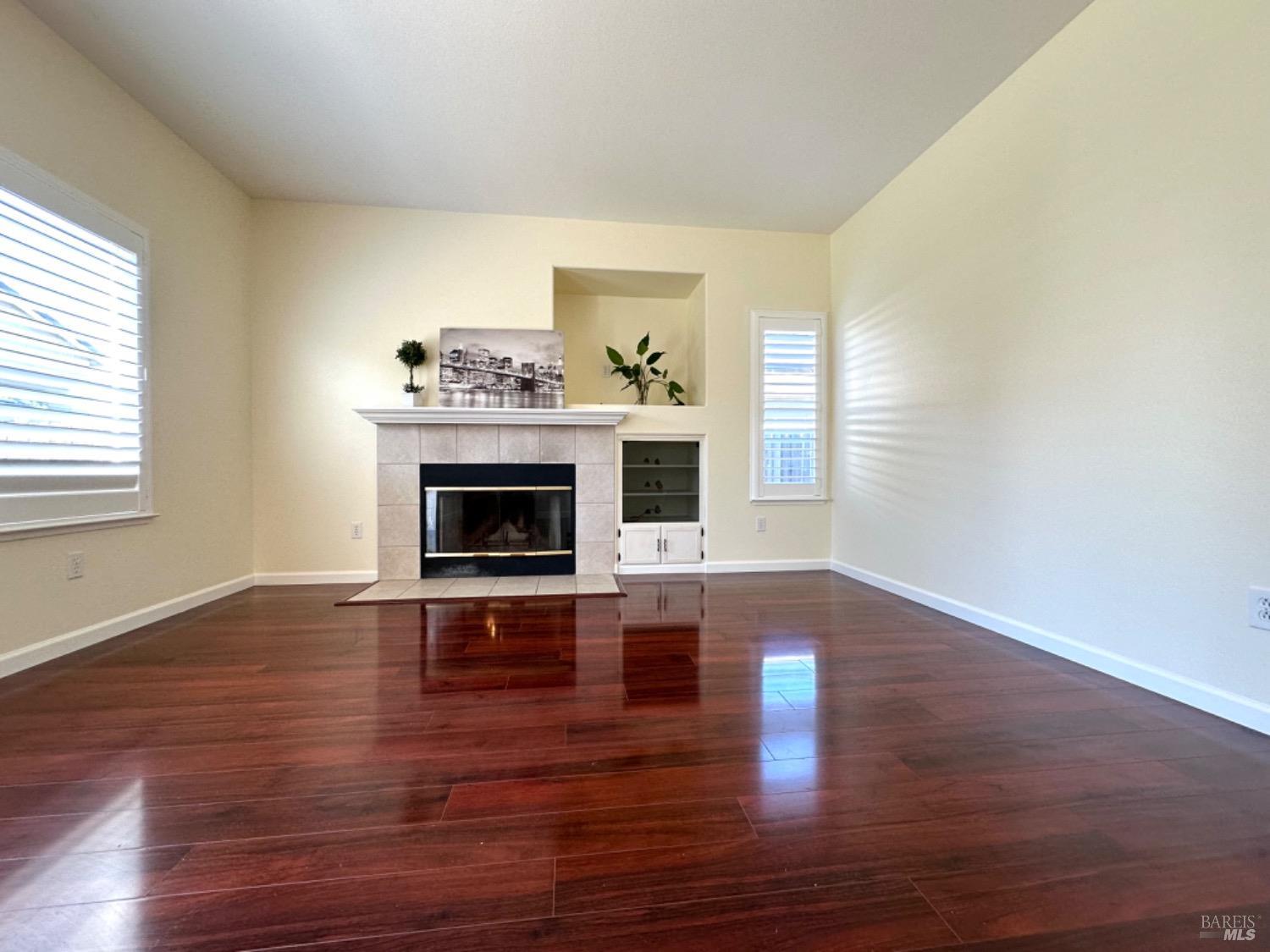 Detail Gallery Image 18 of 68 For 622 Stonehenge Ct, Fairfield,  CA 94534 - 5 Beds | 3 Baths