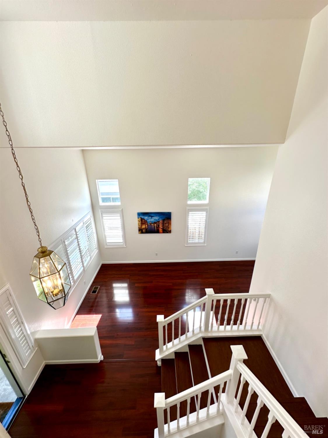 Detail Gallery Image 9 of 68 For 622 Stonehenge Ct, Fairfield,  CA 94534 - 5 Beds | 3 Baths