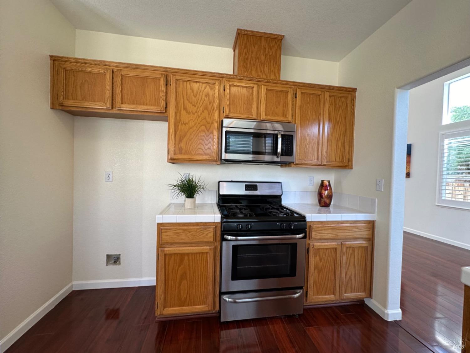 Detail Gallery Image 29 of 68 For 622 Stonehenge Ct, Fairfield,  CA 94534 - 5 Beds | 3 Baths