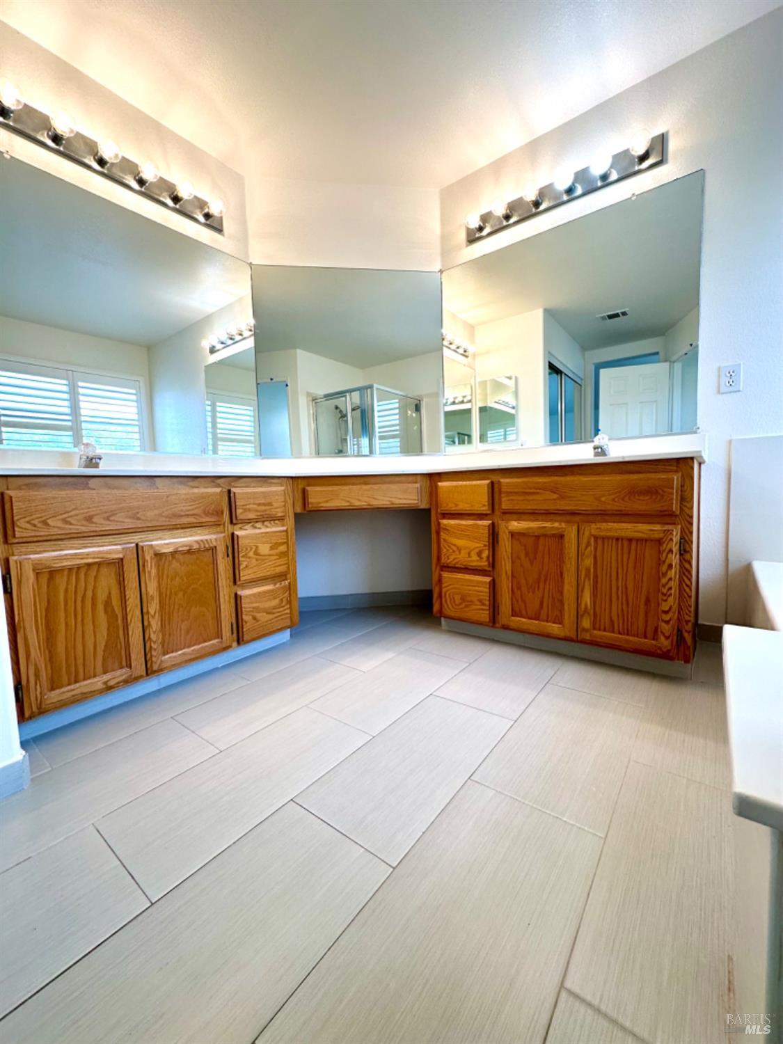 Detail Gallery Image 51 of 68 For 622 Stonehenge Ct, Fairfield,  CA 94534 - 5 Beds | 3 Baths