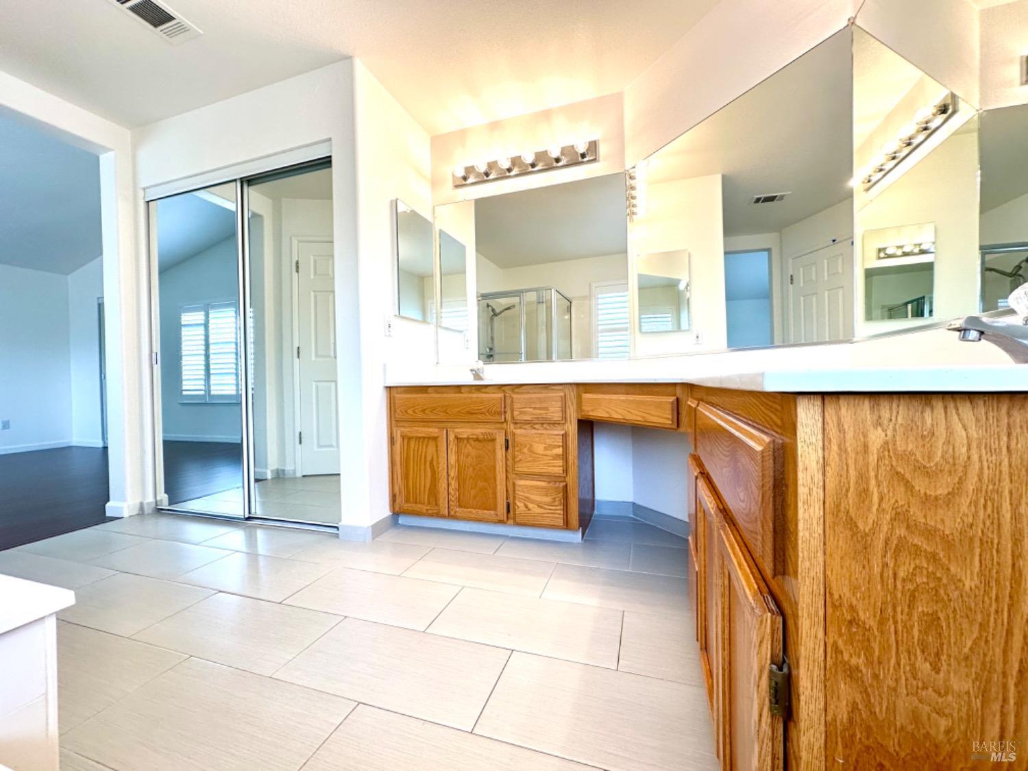 Detail Gallery Image 52 of 68 For 622 Stonehenge Ct, Fairfield,  CA 94534 - 5 Beds | 3 Baths