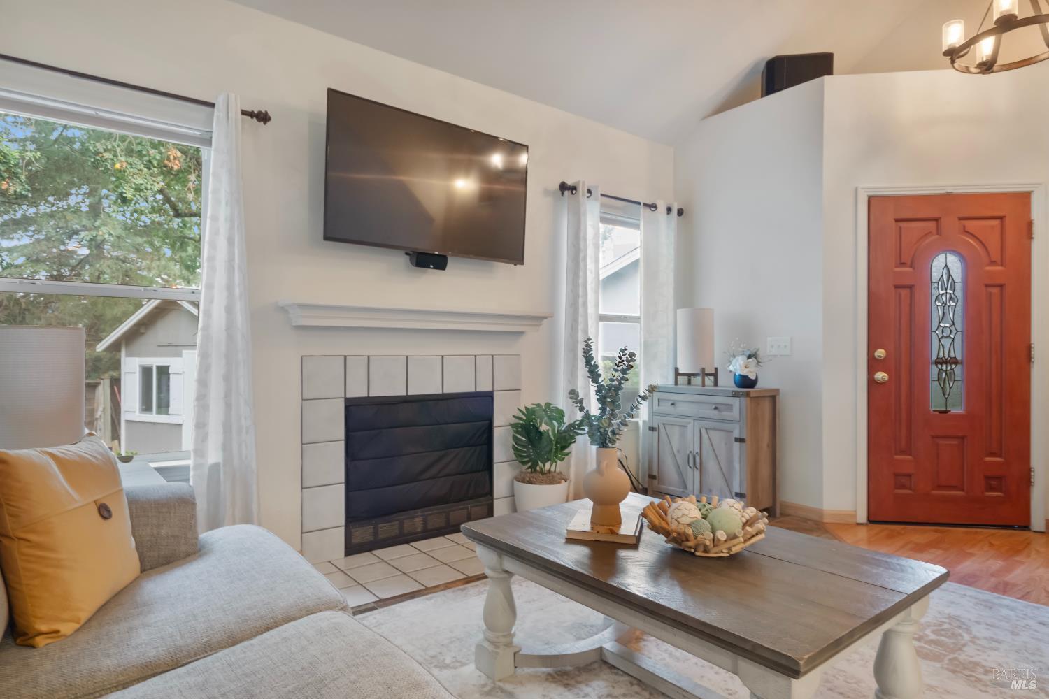 Detail Gallery Image 13 of 37 For 121 Forno Way, Cotati,  CA 94931 - 3 Beds | 2 Baths