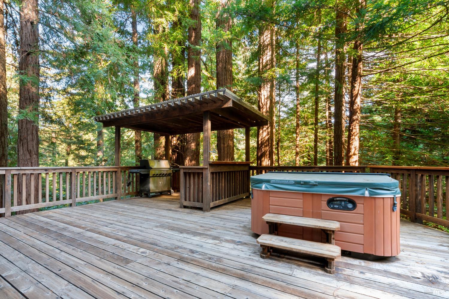 Detail Gallery Image 22 of 90 For 2081 Joy Rd, Occidental,  CA 95465 - 3 Beds | 2/1 Baths