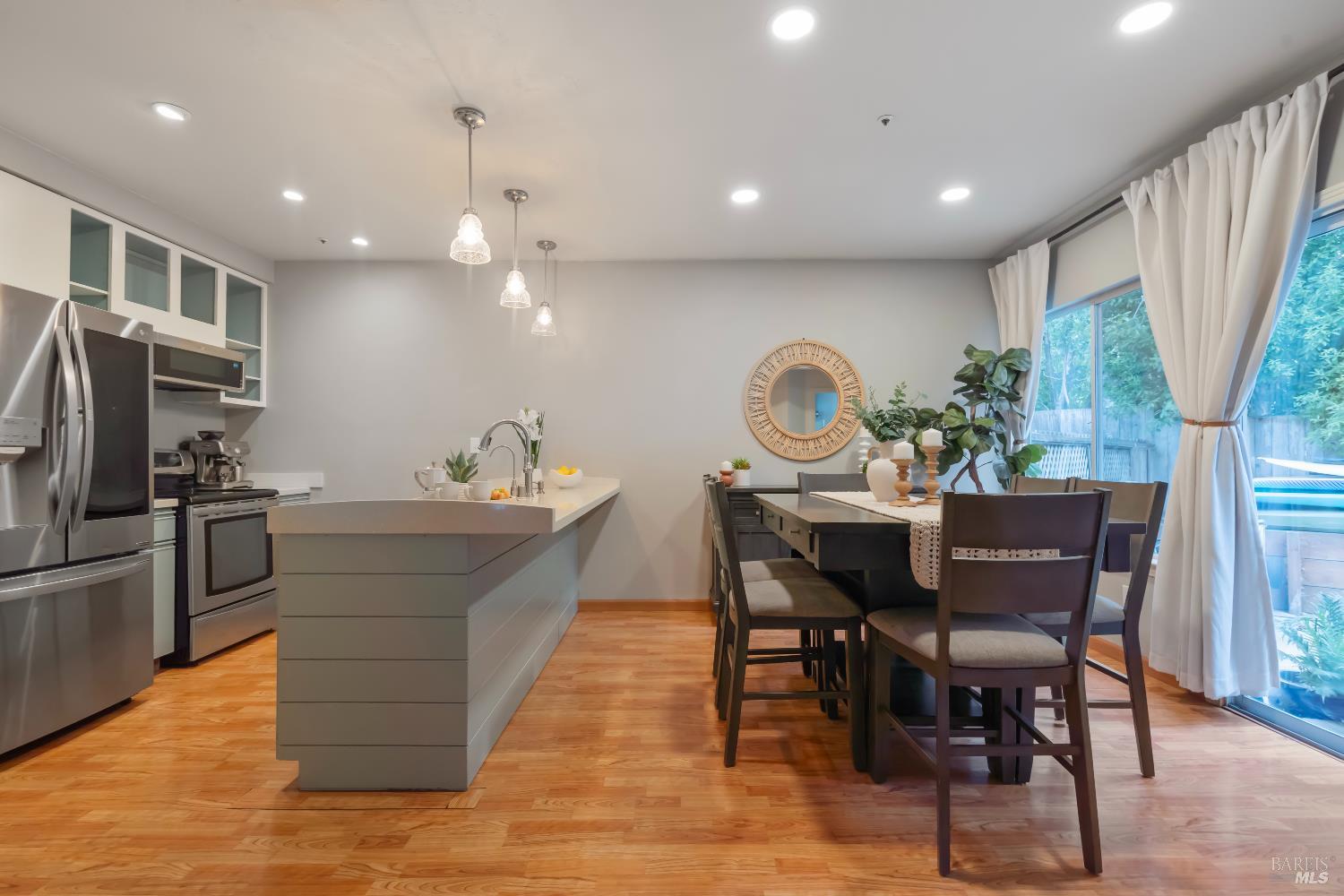 Detail Gallery Image 16 of 37 For 121 Forno Way, Cotati,  CA 94931 - 3 Beds | 2 Baths