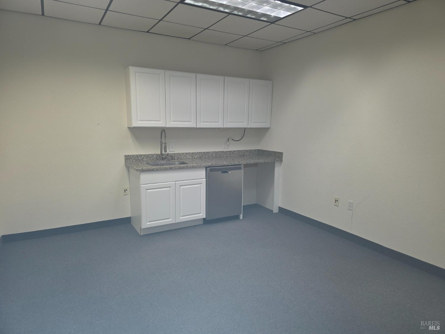 Detail Gallery Image 6 of 6 For 135 Camino Dorado #24,  Napa,  CA 94558 - – Beds | – Baths