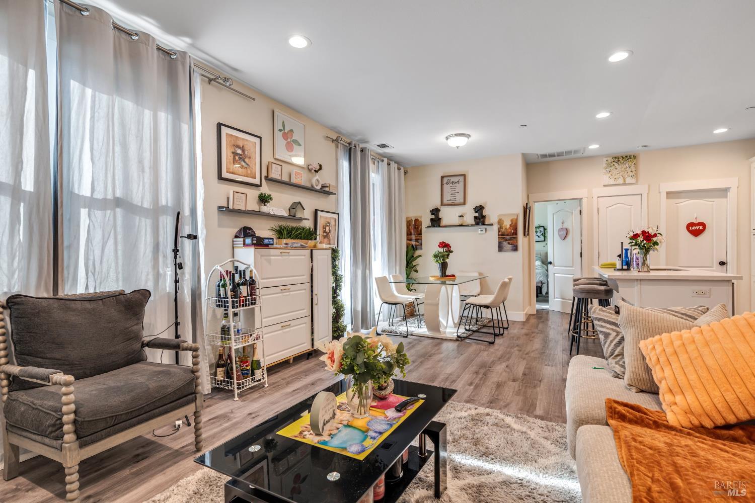 Detail Gallery Image 21 of 23 For 2666 Se Franz Kafka Ave, Santa Rosa,  CA 95404 - 3 Beds | 2 Baths