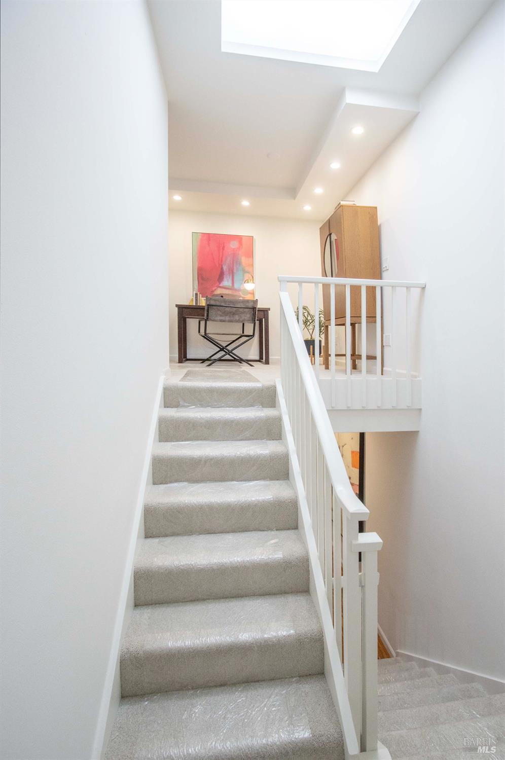 Detail Gallery Image 18 of 46 For 235 Knollwood Dr, San Rafael,  CA 94901 - 3 Beds | 2/1 Baths