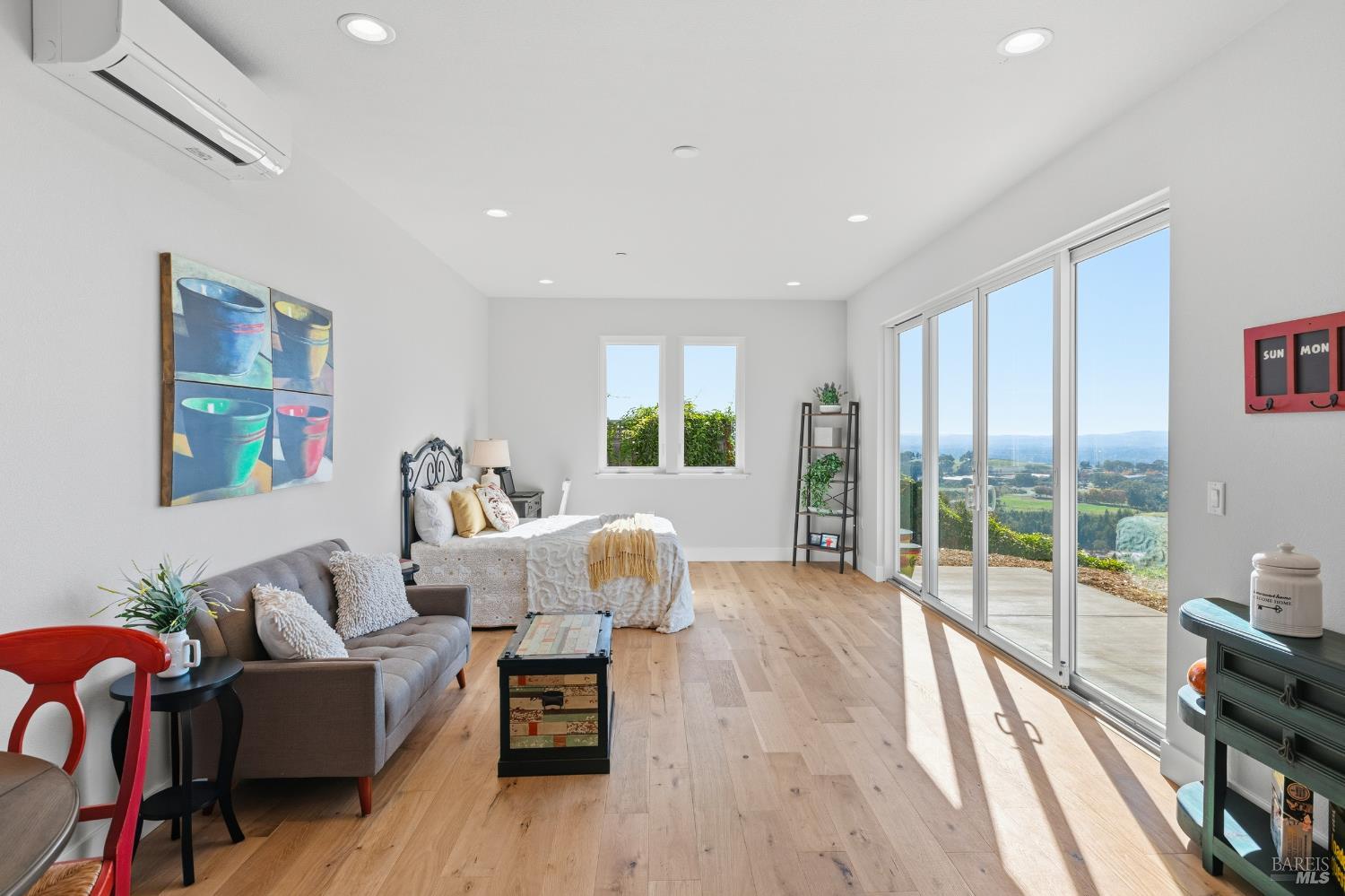 Detail Gallery Image 40 of 48 For 3945 Parker Hill Rd, Santa Rosa,  CA 95404 - 4 Beds | 4/1 Baths