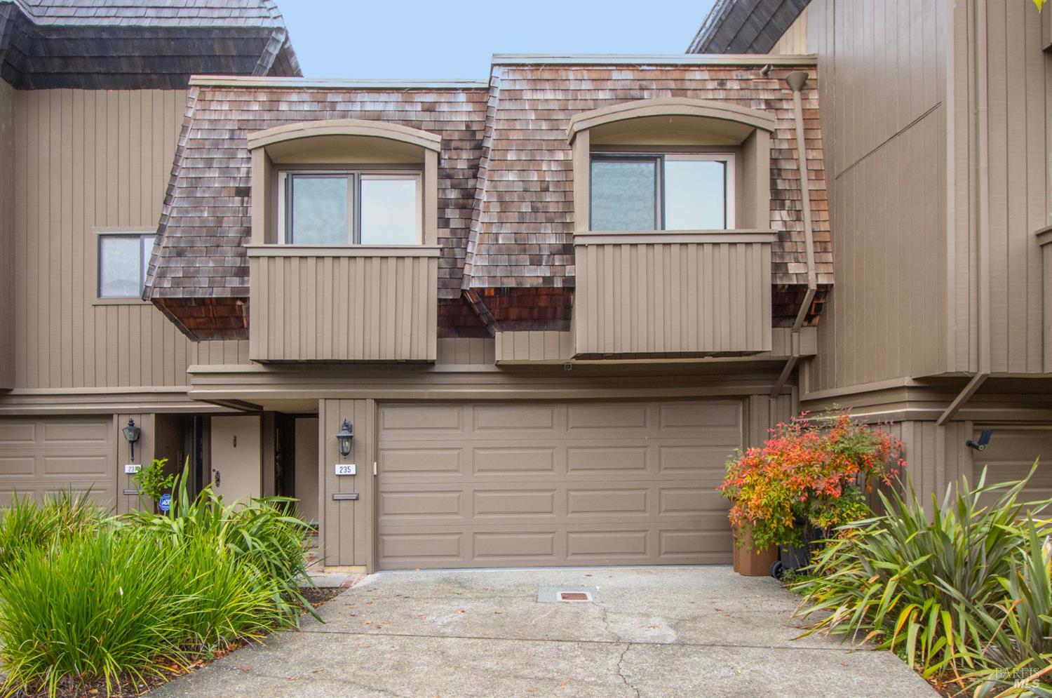 Detail Gallery Image 46 of 46 For 235 Knollwood Dr, San Rafael,  CA 94901 - 3 Beds | 2/1 Baths