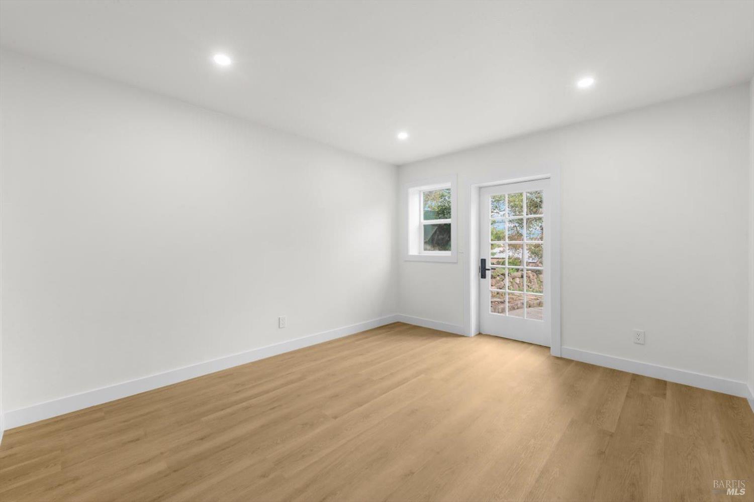 Detail Gallery Image 32 of 42 For 435 Alhambra St, Crockett,  CA 94525 - 3 Beds | 2 Baths