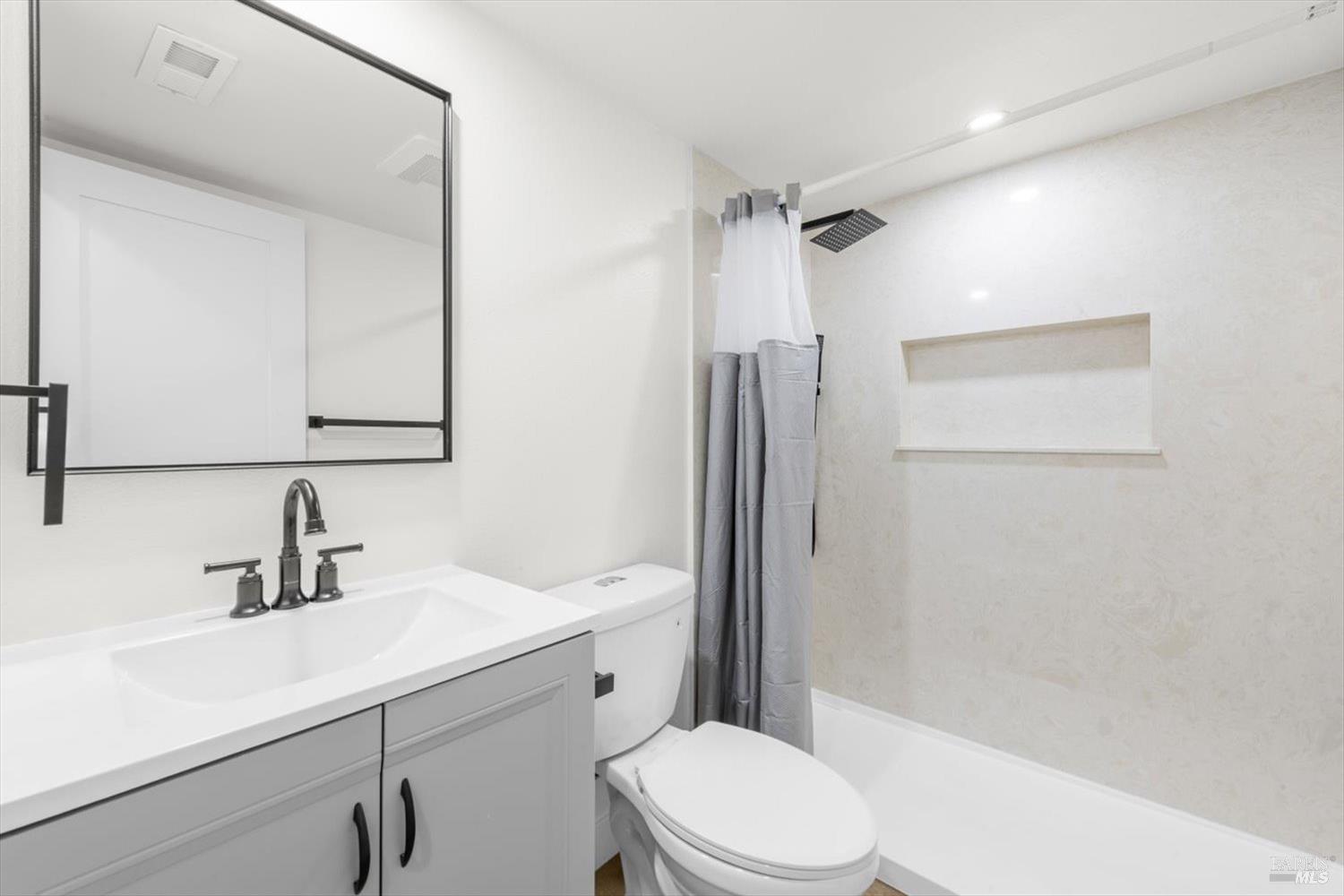 Detail Gallery Image 31 of 42 For 435 Alhambra St, Crockett,  CA 94525 - 3 Beds | 2 Baths