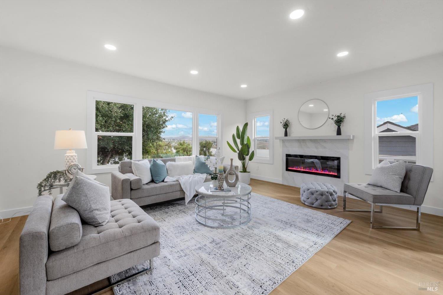 Detail Gallery Image 7 of 42 For 435 Alhambra St, Crockett,  CA 94525 - 3 Beds | 2 Baths