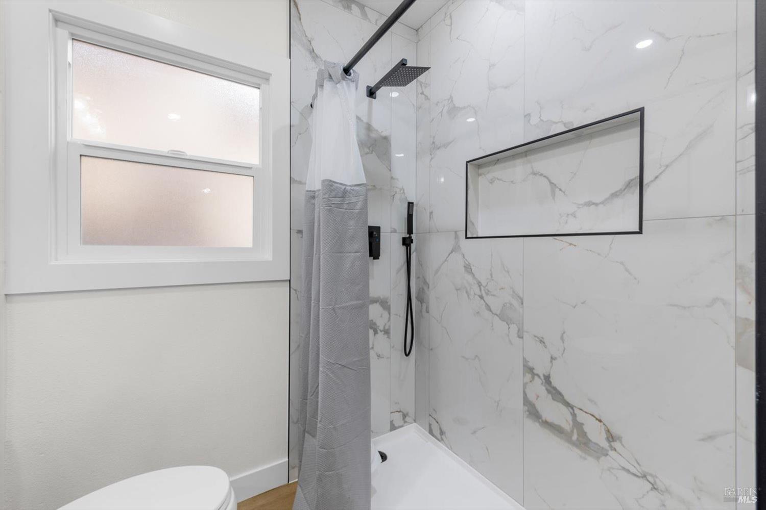 Detail Gallery Image 26 of 42 For 435 Alhambra St, Crockett,  CA 94525 - 3 Beds | 2 Baths