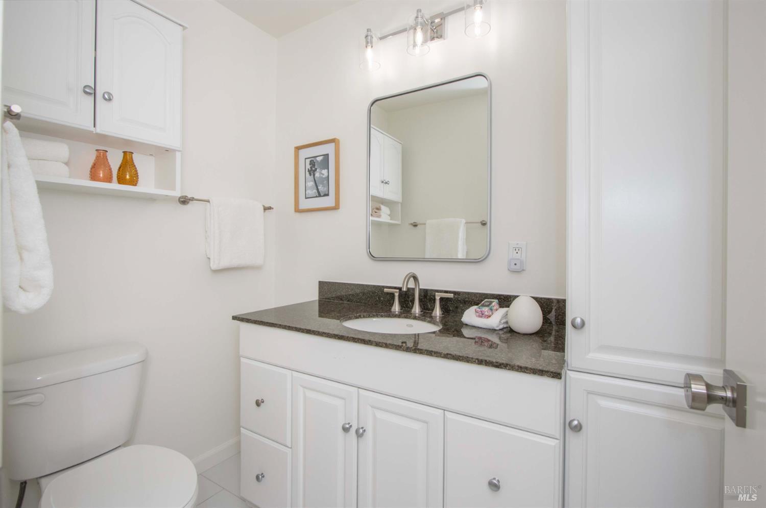 Detail Gallery Image 20 of 46 For 235 Knollwood Dr, San Rafael,  CA 94901 - 3 Beds | 2/1 Baths