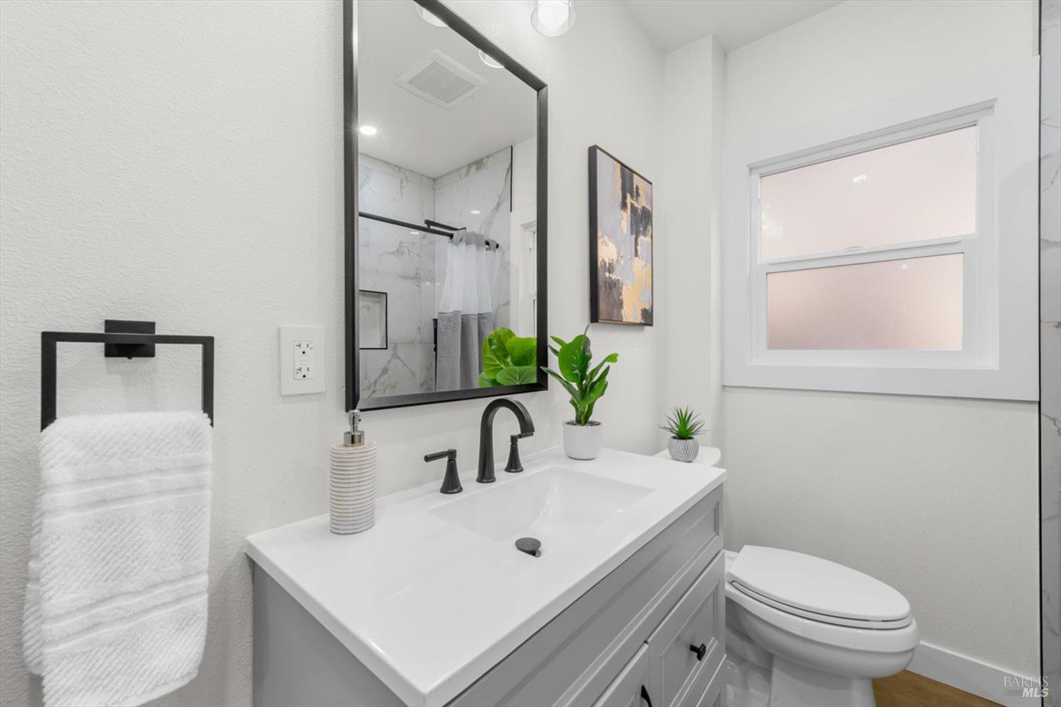 Detail Gallery Image 25 of 42 For 435 Alhambra St, Crockett,  CA 94525 - 3 Beds | 2 Baths