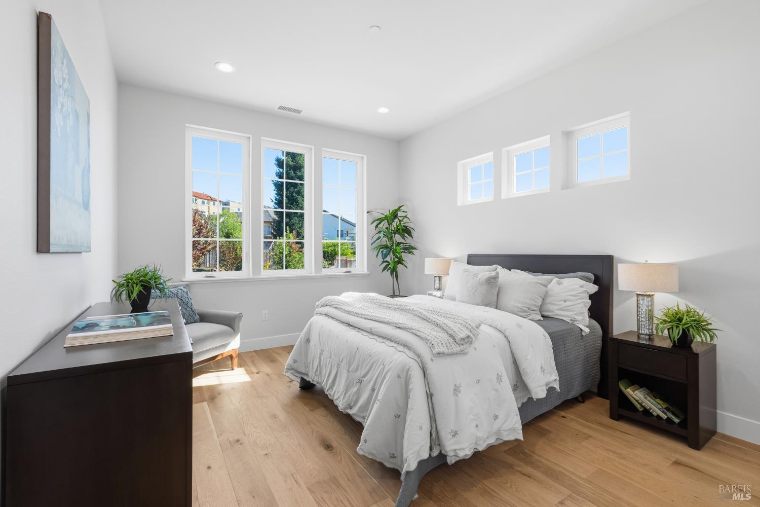 Detail Gallery Image 22 of 48 For 3945 Parker Hill Rd, Santa Rosa,  CA 95404 - 4 Beds | 4/1 Baths