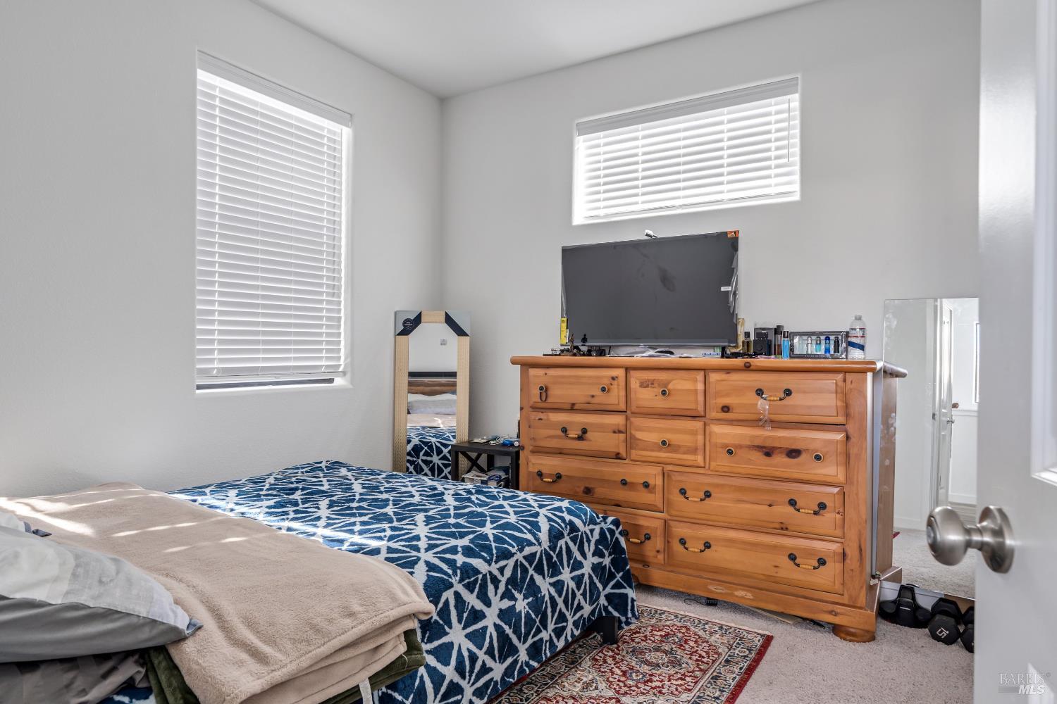 Detail Gallery Image 16 of 22 For 1594 Ne Waterside Ln, Rohnert Park,  CA 94928 - 3 Beds | 2/1 Baths