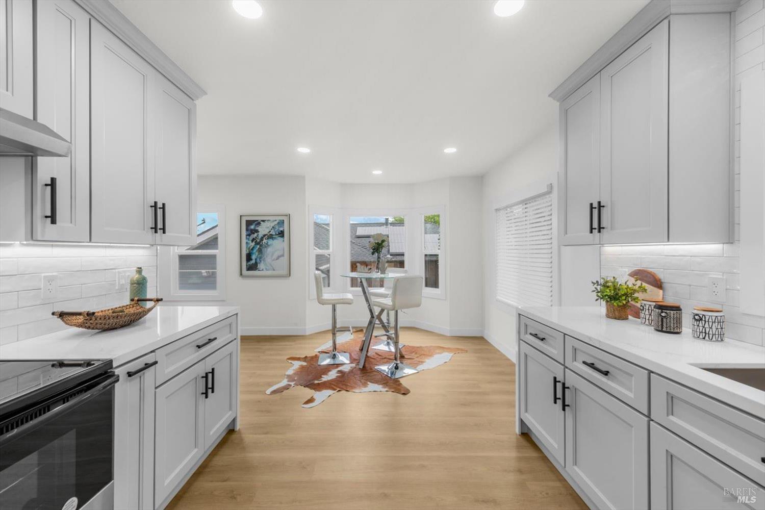 Detail Gallery Image 13 of 42 For 435 Alhambra St, Crockett,  CA 94525 - 3 Beds | 2 Baths