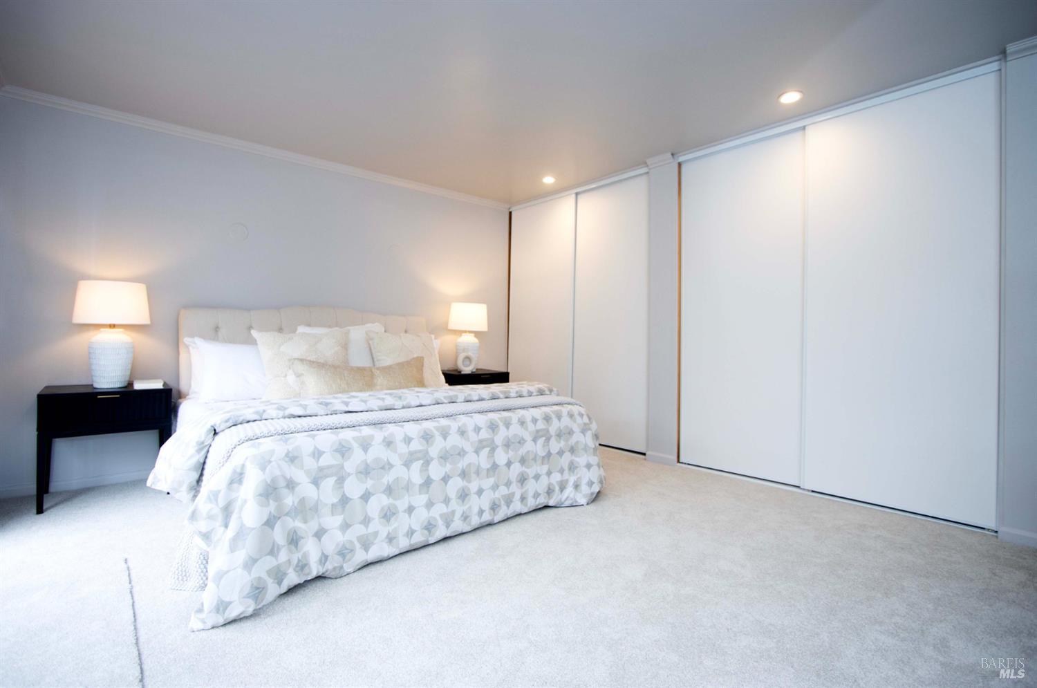 Detail Gallery Image 21 of 46 For 235 Knollwood Dr, San Rafael,  CA 94901 - 3 Beds | 2/1 Baths