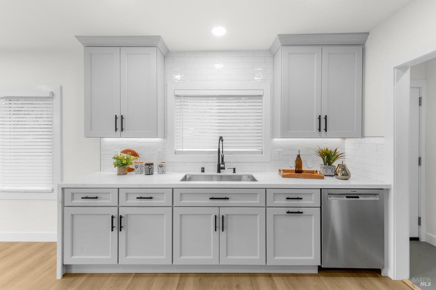 Detail Gallery Image 19 of 42 For 435 Alhambra St, Crockett,  CA 94525 - 3 Beds | 2 Baths