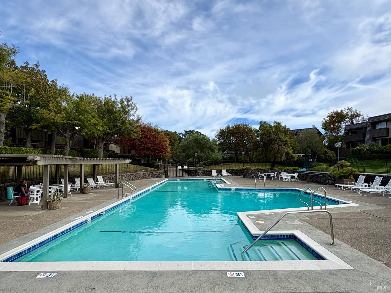 Detail Gallery Image 36 of 46 For 235 Knollwood Dr, San Rafael,  CA 94901 - 3 Beds | 2/1 Baths