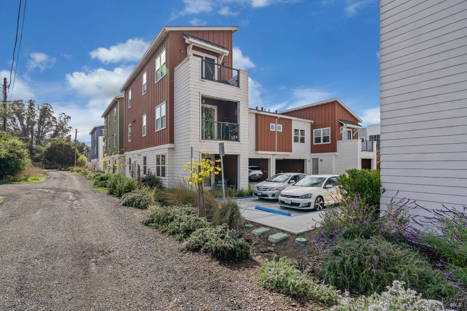 Detail Gallery Image 5 of 23 For 2666 Se Franz Kafka Ave, Santa Rosa,  CA 95404 - 3 Beds | 2 Baths