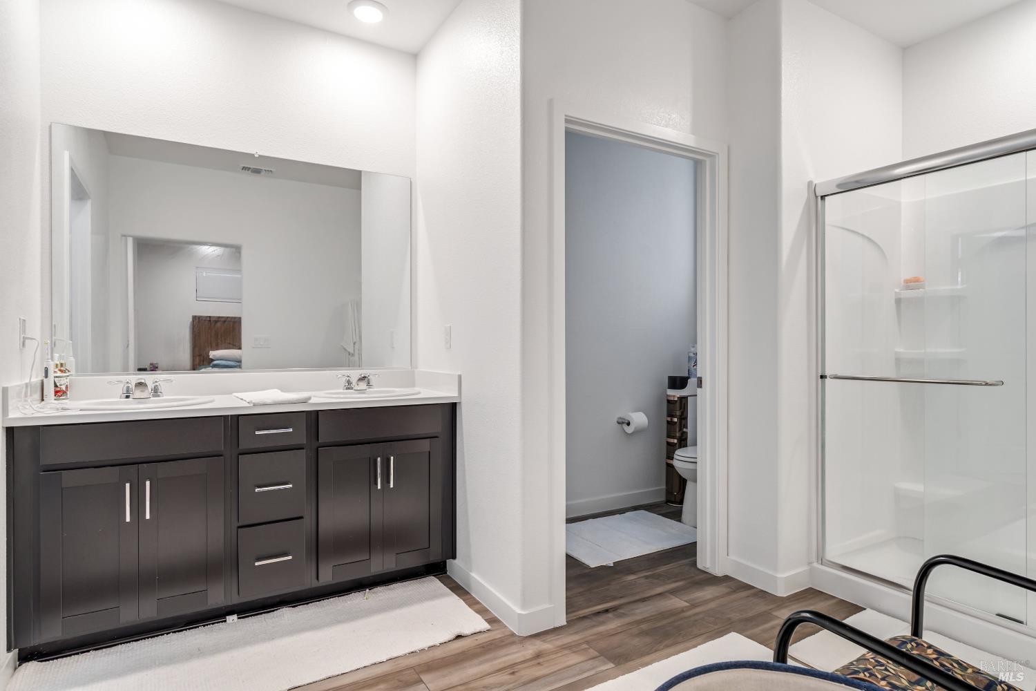 Detail Gallery Image 15 of 22 For 1594 Ne Waterside Ln, Rohnert Park,  CA 94928 - 3 Beds | 2/1 Baths