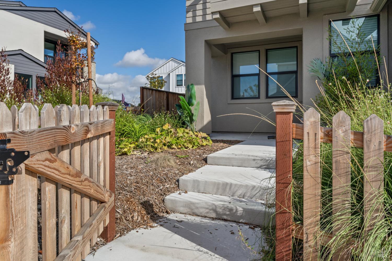 Detail Gallery Image 19 of 22 For 1594 Ne Waterside Ln, Rohnert Park,  CA 94928 - 3 Beds | 2/1 Baths