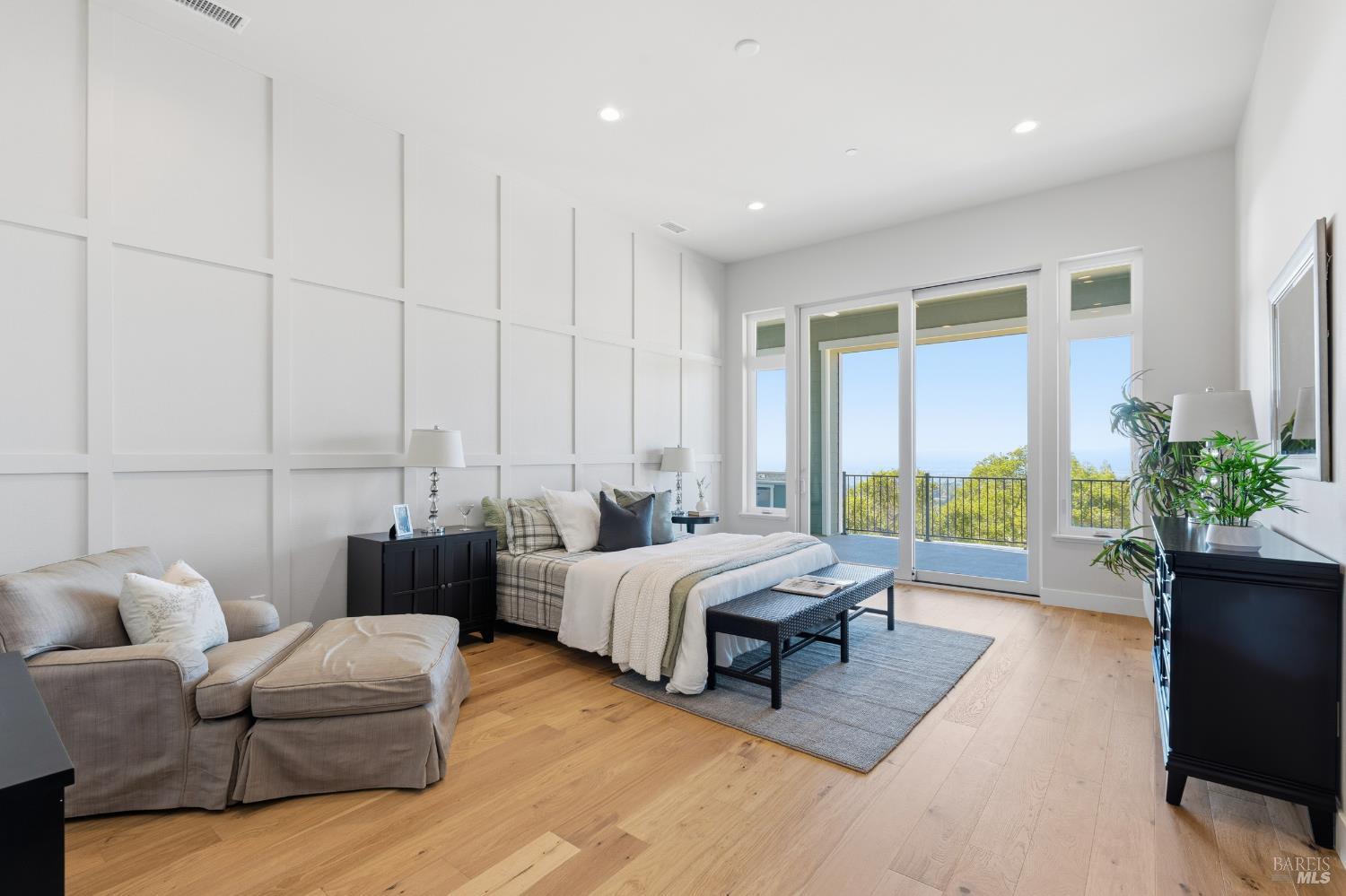 Detail Gallery Image 28 of 48 For 3945 Parker Hill Rd, Santa Rosa,  CA 95404 - 4 Beds | 4/1 Baths