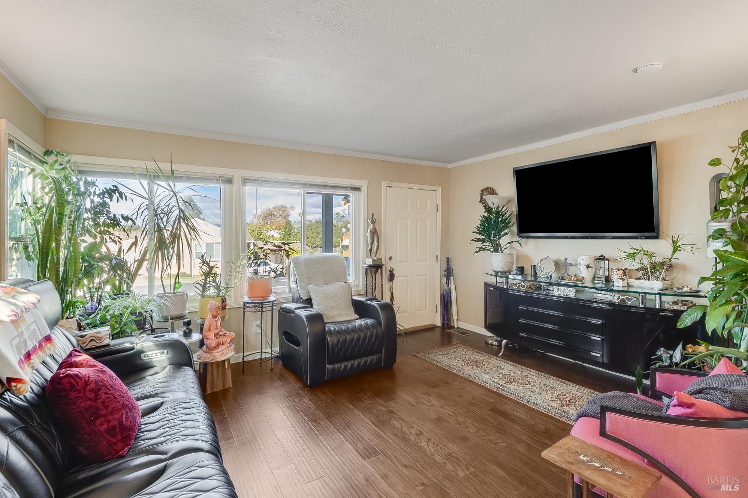 Detail Gallery Image 11 of 45 For 2115 Georgia St, Vallejo,  CA 94590 - 3 Beds | 2 Baths