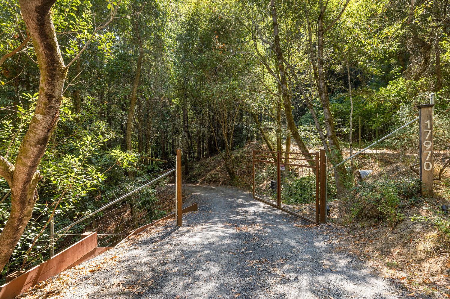 Detail Gallery Image 61 of 77 For 17970 Duncan Rd, Guerneville,  CA 95446 - 2 Beds | 2 Baths